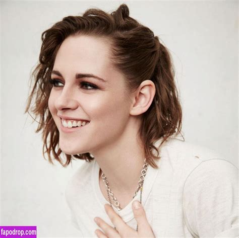 kristen stewart leaked nudes|Kristen Stewart Nude (29 New Leaked Photos And GIF)